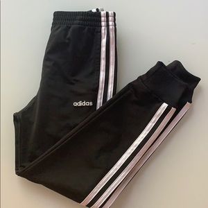 Boys Black Adidas sweatpants Sz 7